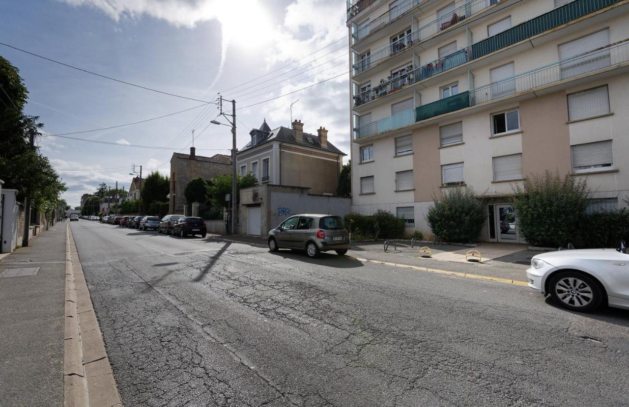 Studio A 300 Metres De La Gare Et 25 Minutes De Paris En Train ムラン エクステリア 写真