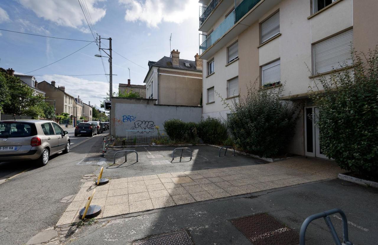 Studio A 300 Metres De La Gare Et 25 Minutes De Paris En Train ムラン エクステリア 写真