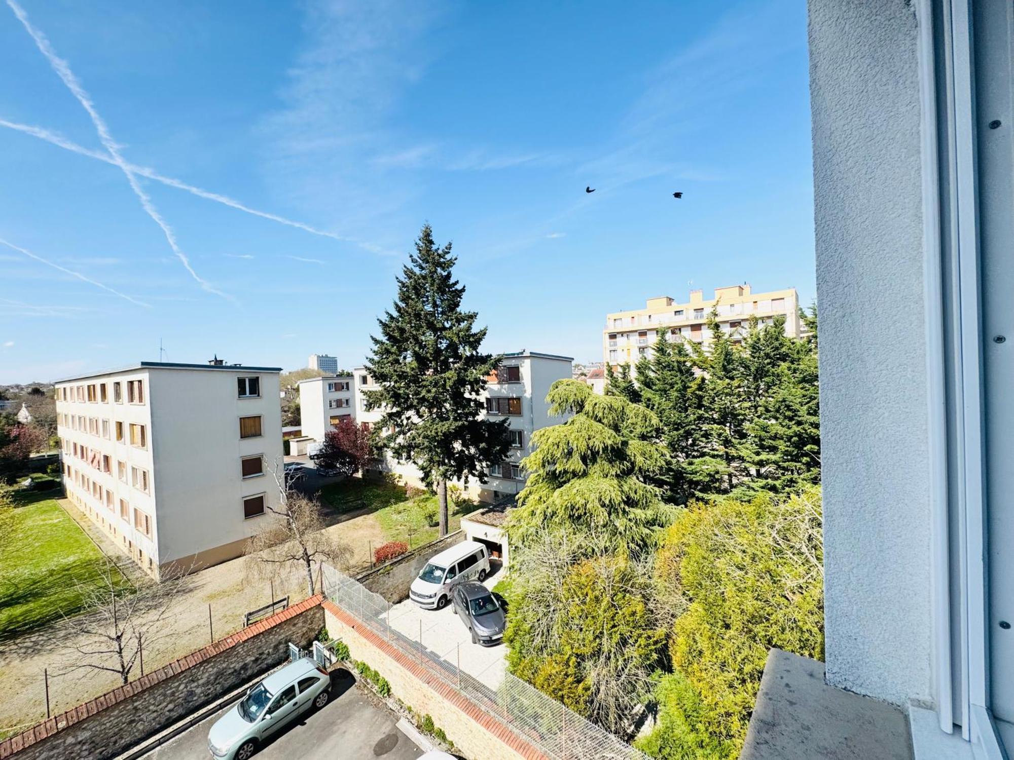 Studio A 300 Metres De La Gare Et 25 Minutes De Paris En Train ムラン エクステリア 写真
